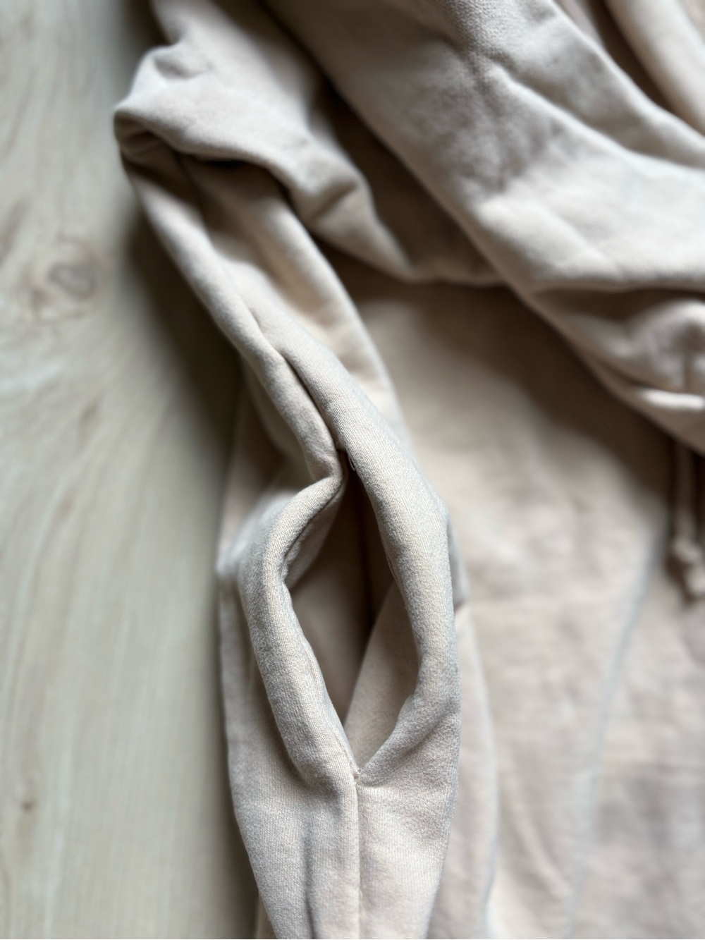 Badwood Women’s Small Graphic Zip Up Hoodie Cream Beige Streetwear Prayer Hands - Picture 7 of 11